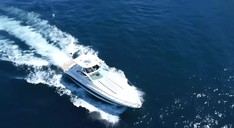 Luxury 45ft Yacht Charter in Cabo – Private Tour & Snorkel