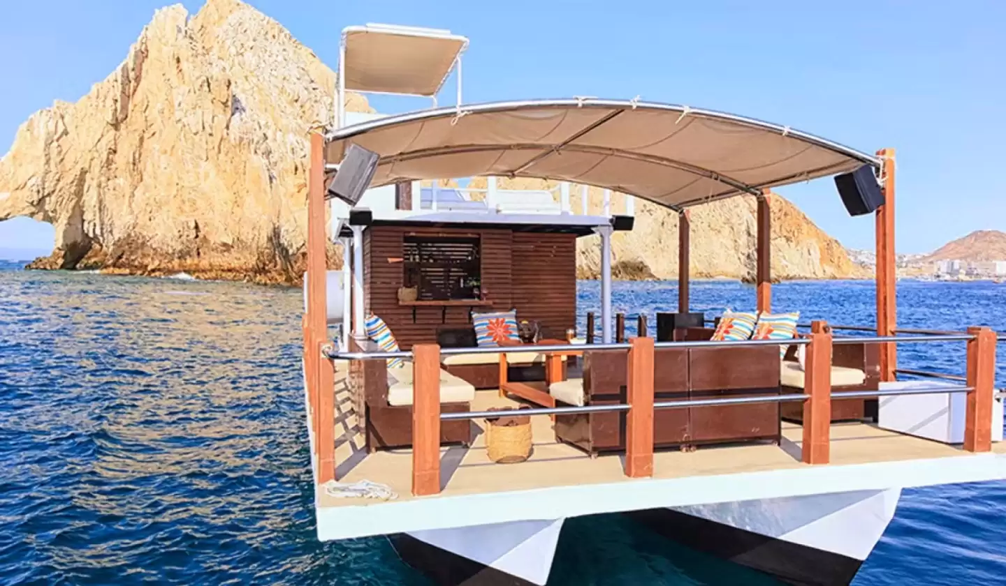 Barta Catamaran – 36 ft Motorboat Rental in Cabo San Lucas