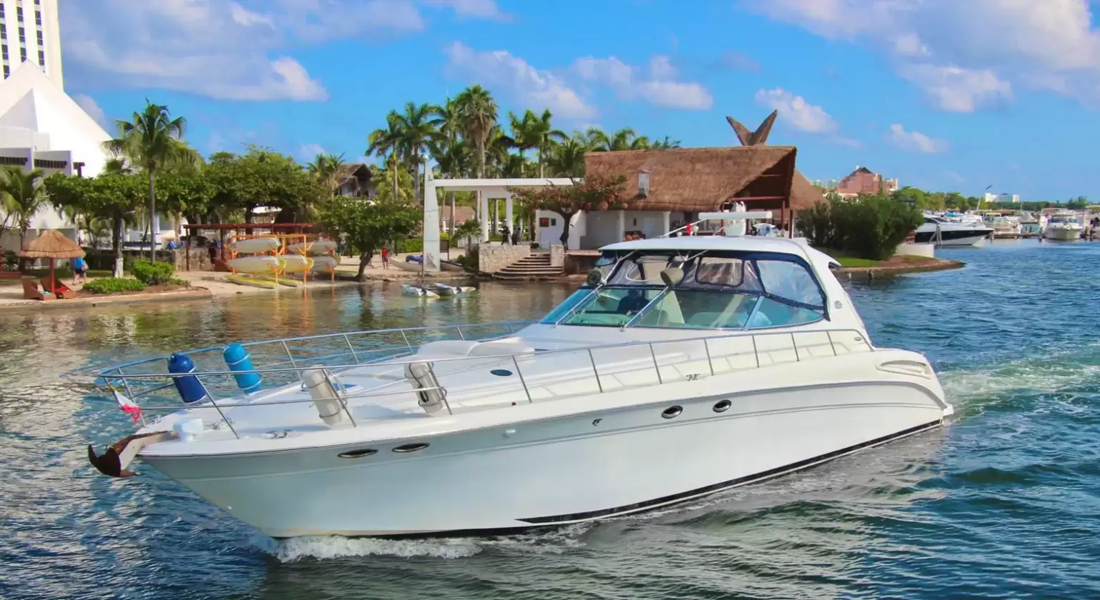 SeaRay 60 Cancún Isla Mujeres Private Yacht Charter Luxury Experience