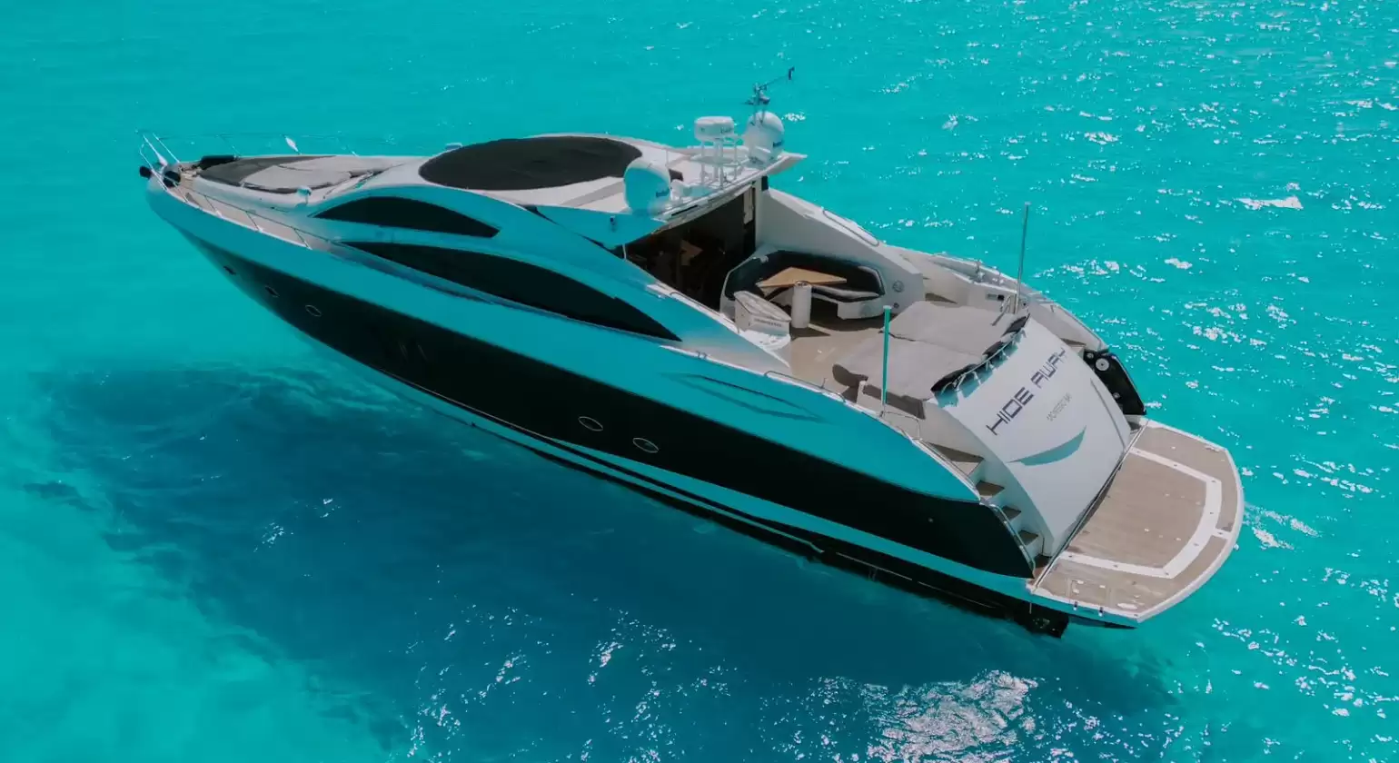 Sunseeker 82 Cancun Luxury Yacht Charter Private Group Experience